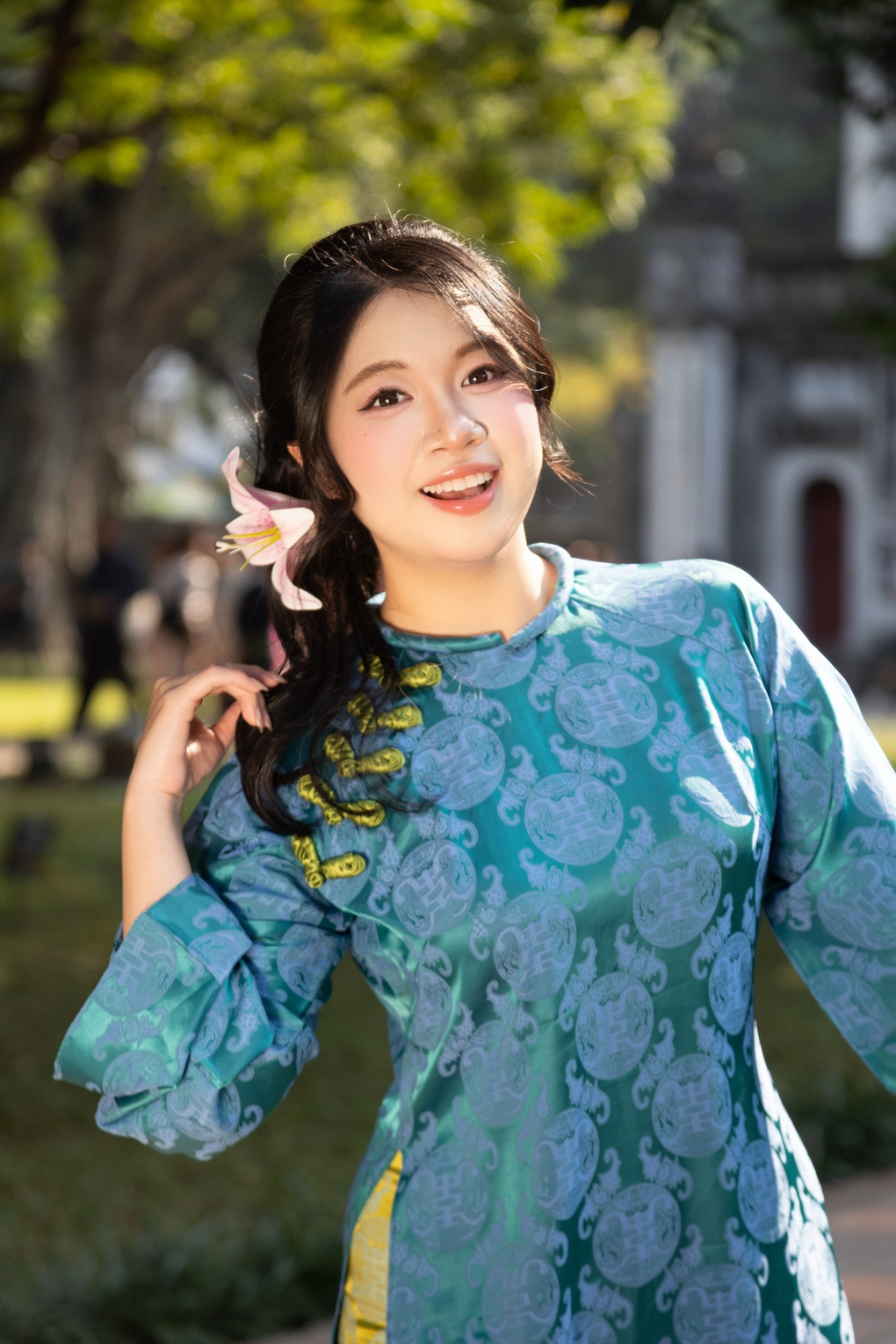 Câu lệnh AI giúp ảnh cá nhân có diện mạo như chụp studio - 1