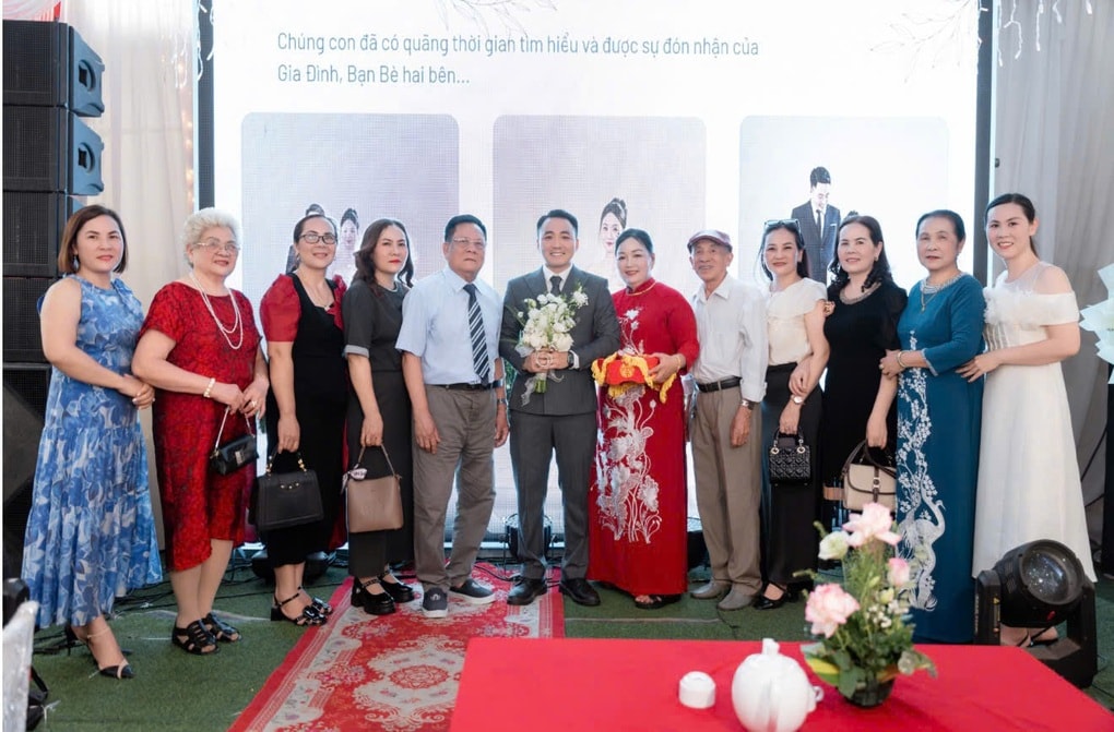 Chú rể Ninh Bình bật khóc nhận món quà bí mật cha quá cố gửi 26 năm trước - 4