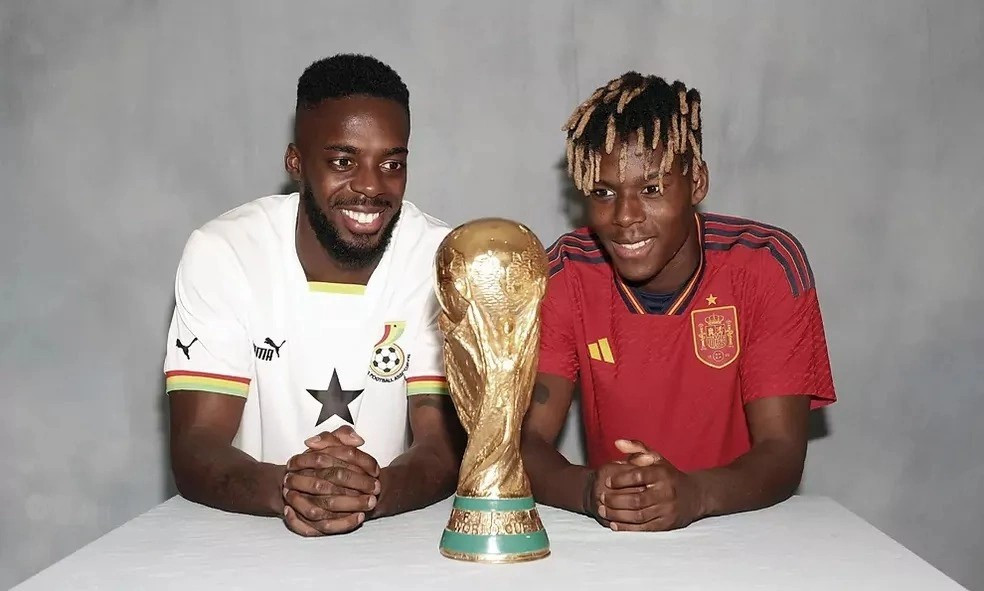 Hành trình 3.000 km vượt sa mạc khi mang thai đến chiếc huy chương World Cup trên cổ của mẹ Nico Williams - Ảnh 6.