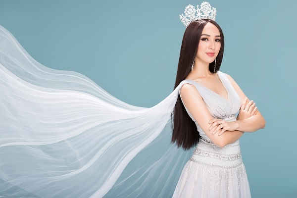 Hoa hậu Ngọc Diễm khoe nhan sắc sau 10 năm đăng quang
