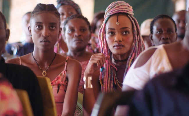 Sau khi gỡ bỏ lệnh cấm, phim đồng tính 'Rafiki' phá vỡ kỷ lục doanh thu tại Kenya