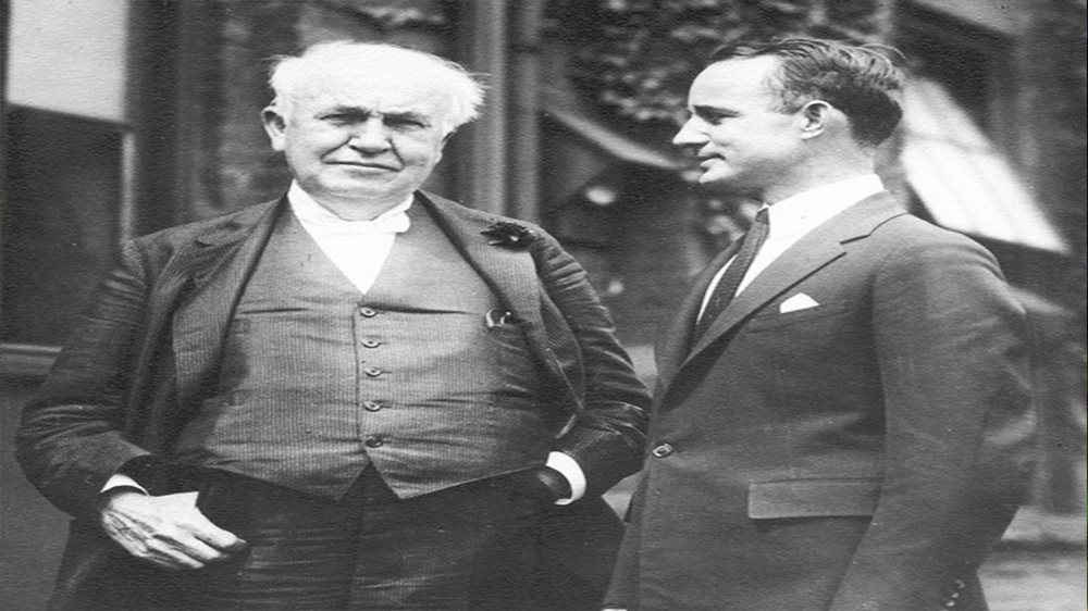 Nhà phát minh Edison và kẻ lang thang Edwin C. Barnes