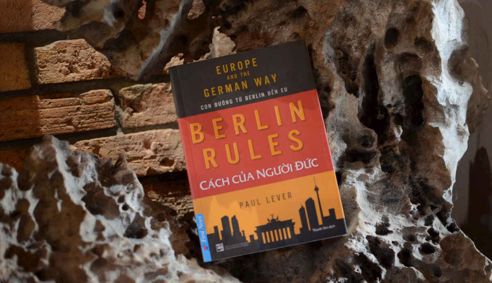Đọc sách Cách của người Đức: Con đường từ Berlin đến EU
