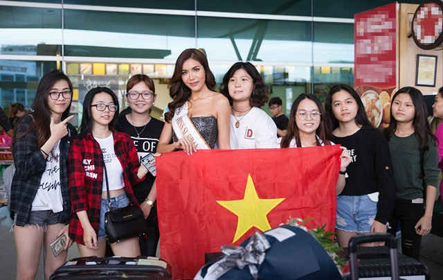 Minh Tú lên đường chinh phục vương miện cuộc thi Miss Supranational 2018