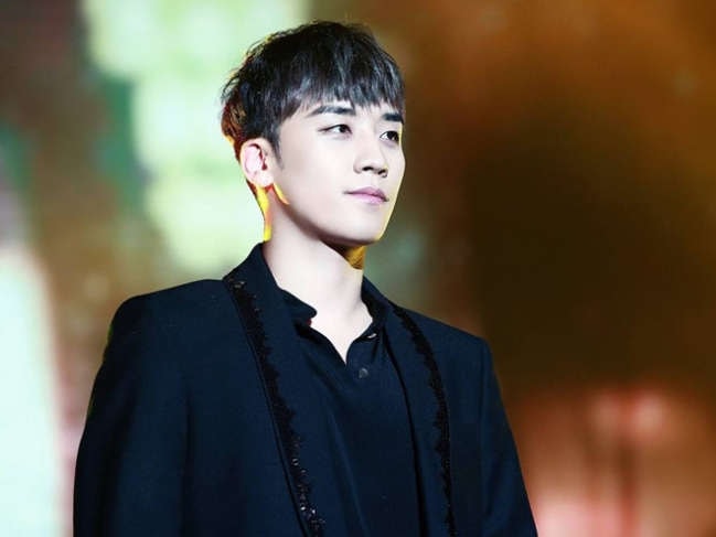 Seungri (Big Bang) bị tung bằng chứng là môi giới gái mại dâm cho đại gia