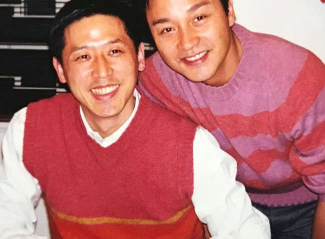 Người tình đồng tính đăng ảnh kỷ niệm 16 năm ngày mất Trương Quốc Vinh