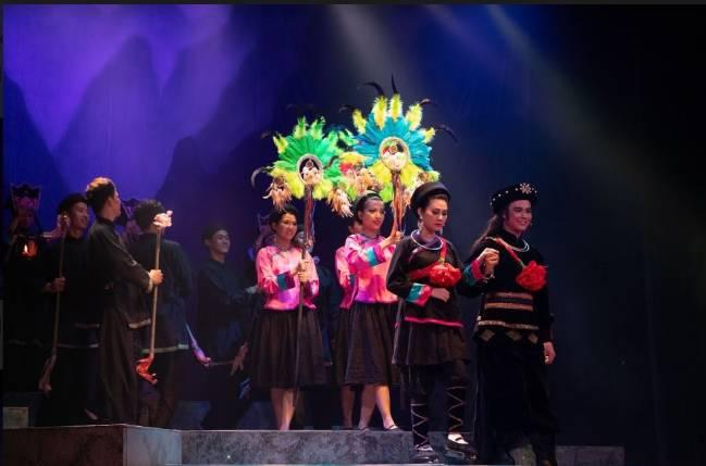 Vở diễn 'Chuyện tình Khâu Vai' của sân khấu cải lương mới Đại Việt
