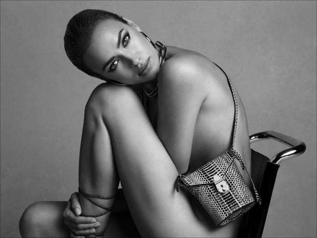 Sau bức ảnh gây tranh cãi, Irina Shayk khỏa thân trong chiến dịch quảng cáo mới