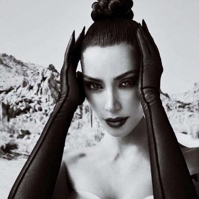 Kim Kardashian bật khóc, lo lắng đến trầm cảm vì bệnh lupus