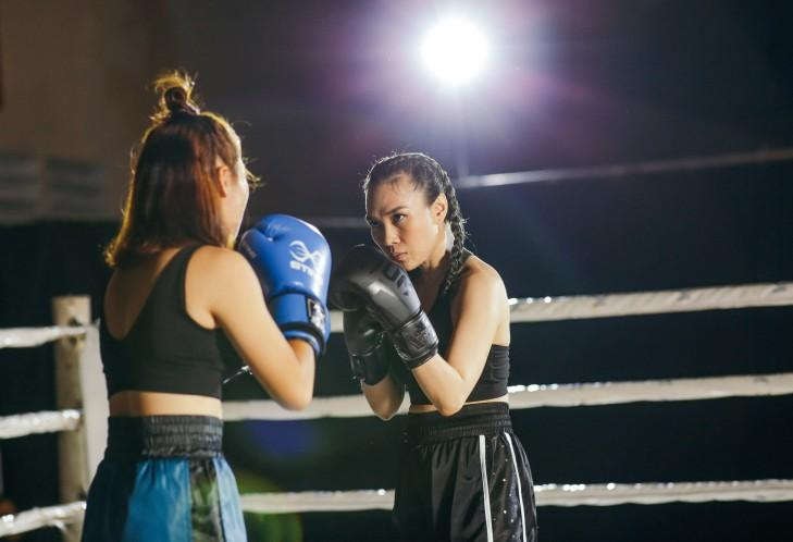 Mỹ Tâm gây bất ngờ với hình ảnh nữ võ sĩ boxing trong MV mới