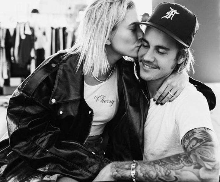 Cặp đôi Justin Bieber – Hailey chính thức tuyên thệ trong lễ cưới