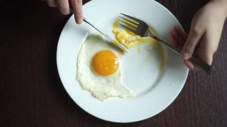 7 lý do nên ăn trứng vào bữa sáng