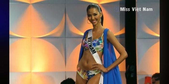 TRỰC TIẾP Miss Universe: Hoàng Thùy liệu có vượt bóng H'Hen Niê?