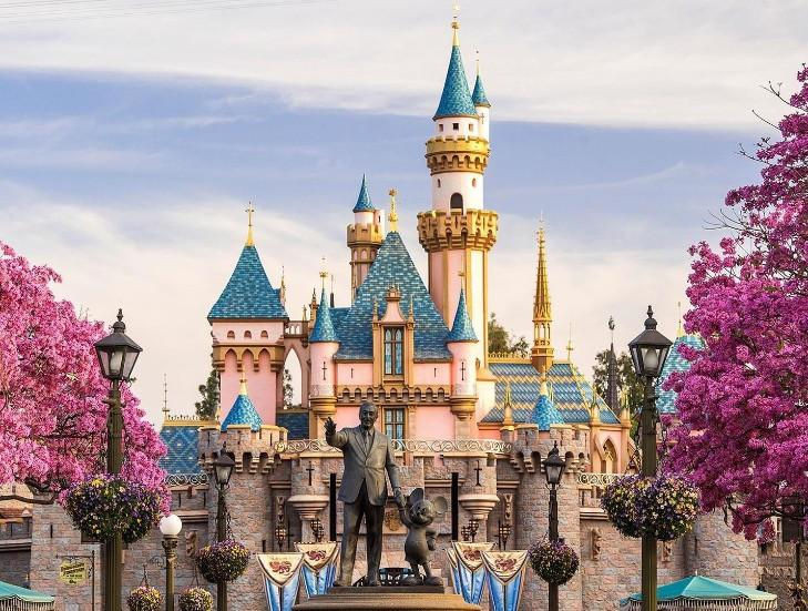 Lo ngại dịch COVID-19, Disneyland ở Mỹ đóng cửa