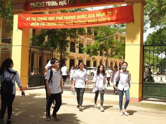 Học sinh ở Hà Nội có thể đi học lại giữa tháng 5