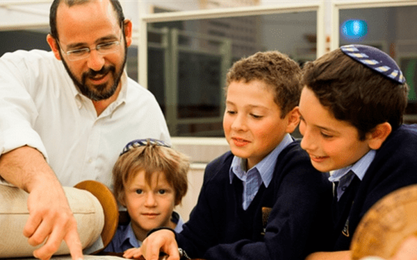 10 bài học giáo dục kinh điển của người Do Thái và cách họ bồi dưỡng thế hệ ưu tú