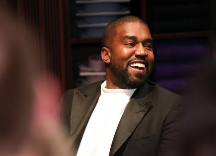 Kanye West ủng hộ học phí cho con gái George Floyd