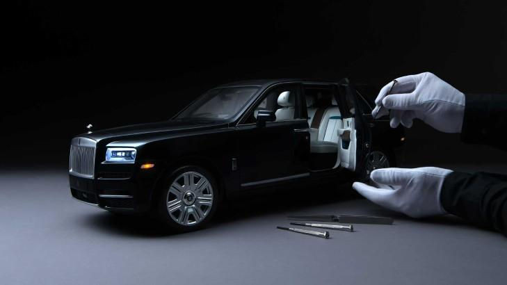 Thú chơi: Mô hình xe Rolls-Royce Cullinan gần 400 triệu đồng có gì đặc biệt?