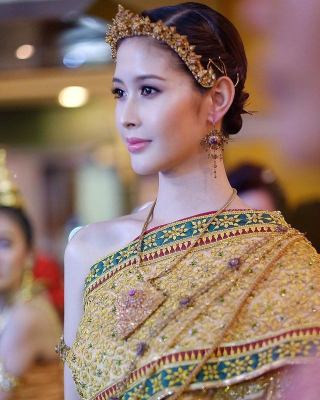 Vẻ đẹp 'không tì vết' của Hoa hậu Chuyển giới Thái Lan 2020