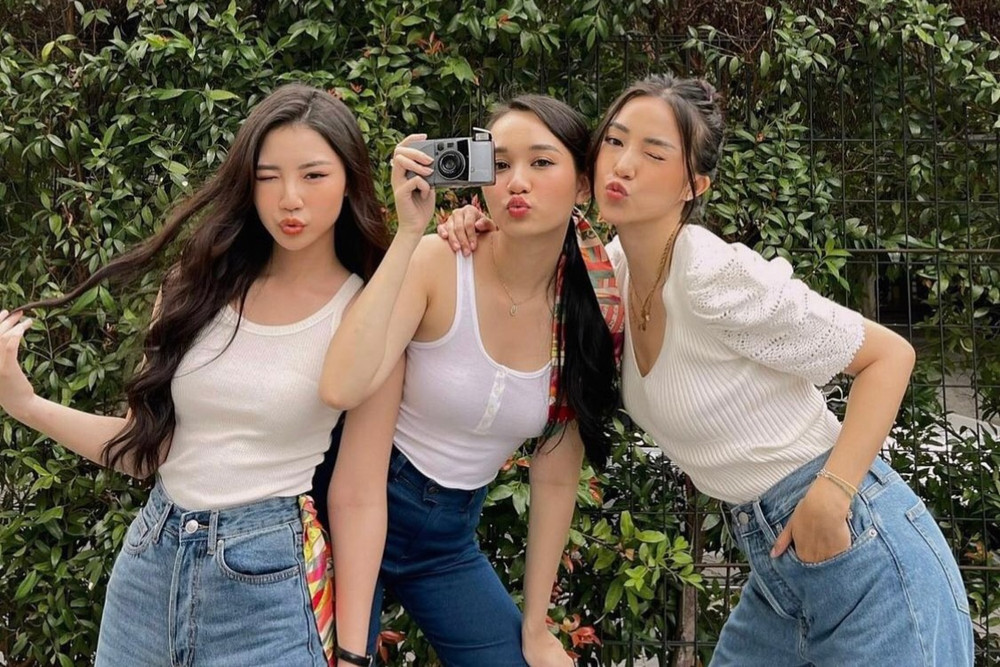 Nhịp sống hot girl: 3 cô gái đẹp bỗng thành bạn thân, danh tiếng hút fans