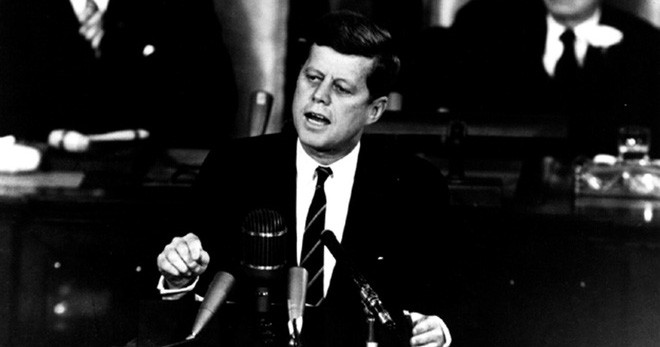 Kích hoạt tiềm năng - John F. Kennedy đã dùng thuật lãnh đạo đại tài giúp Mỹ ‘vượt mặt’ Liên Xô như thế nào?