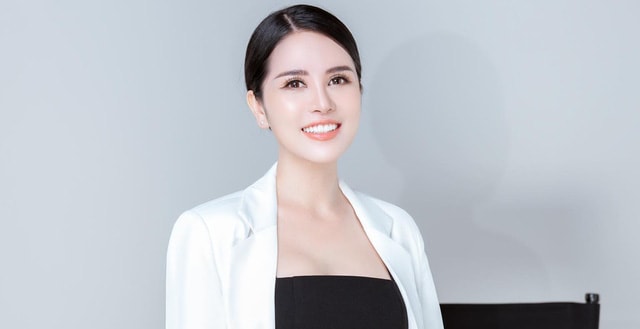 Khu vườn trên sân thượng đủ mọi loại rau sạch của nữ CEO xinh đẹp ở Sài Gòn