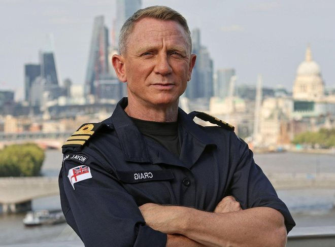'Điệp viên 007' Daniel Craig được phong Sĩ quan Hải quân Hoàng gia Anh
