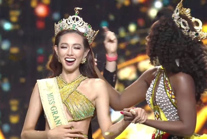 Thùy Tiên của Việt Nam đăng quang Hoa hậu Hòa bình Quốc tế 2021