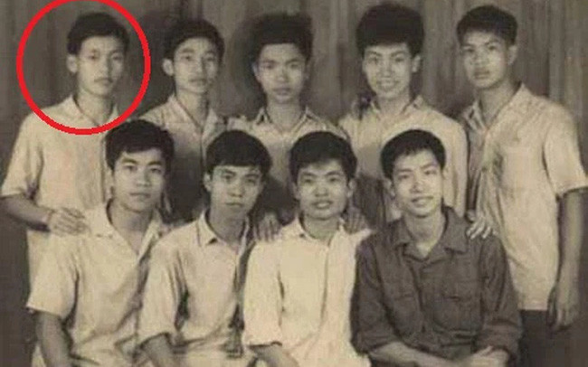 Hoàng Lê Minh 'cậu bé vàng' đầu tiên của Toán học Việt Nam tại đấu trường IMO