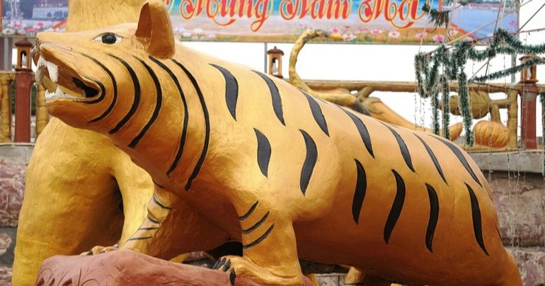 Bình chọn tượng hổ hài hước: Hổ ngờ nghệch và "hổ linh cẩu" tranh ngôi