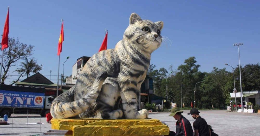 Linh vật mèo ra mắt tại Quảng Trị khiến dân mạng trầm trồ