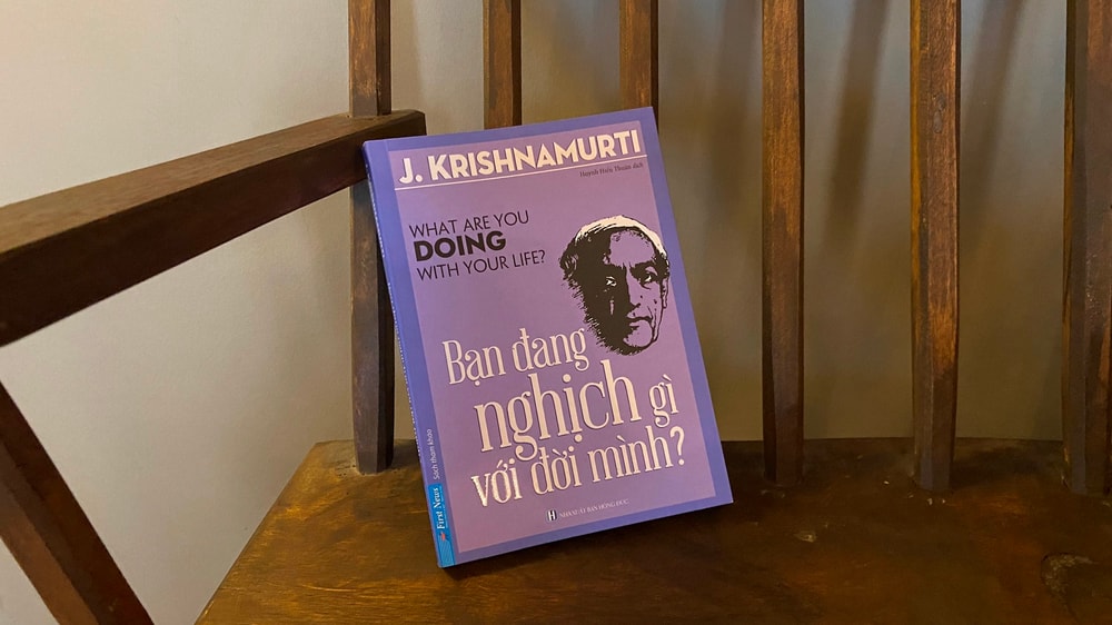 Bạn đang nghịch gì với đời mình - Bạn sao, thế giới vậy