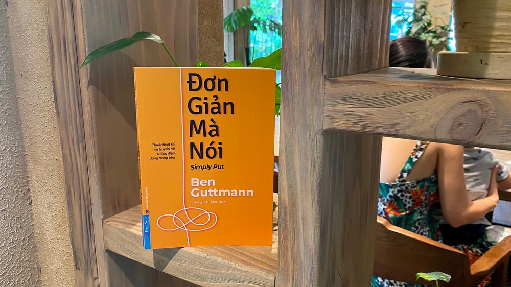 Đơn giản mà nói - Tại sao chúng ta tin rằng mọi người nghĩ giống mình?