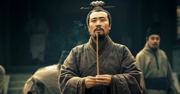 Bậc thầy EQ luôn mang theo 8 chữ: Chính Lưu Bị cũng ‘giắt túi’ để tránh tai hoạ
