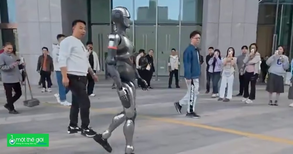 Nhà khoa học cấp cao Nvidia ngỡ ngàng vì video robot hình người của Engine AI