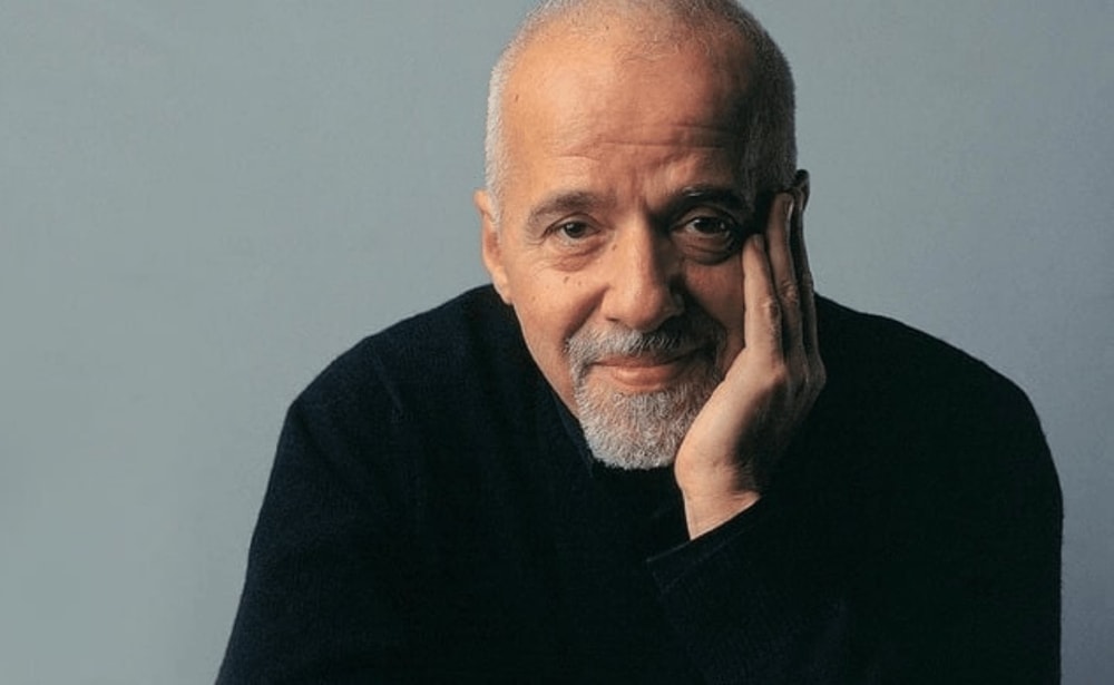 9 câu nói của Paulo Coelho gửi đến bạn khi bạn lạc lối trong cuộc sống