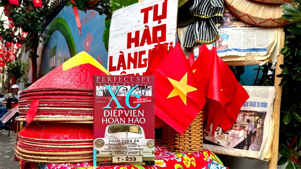 X6 Điệp viên hoàn hảo - Tình yêu và giấc mơ của một nhà báo, tình báo huyền thoại