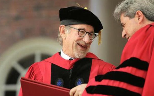 Harvard chứng minh: Thành công không đến ngẫu nhiên, mà bắt nguồn từ 4 đặc điểm tuổi thơ