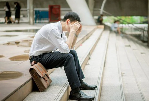 Thu nhập gần 400 triệu đồng/năm, tôi vẫn thấy mình kém cỏi, cho đến khi xem “Tỷ phú ẩn thân”