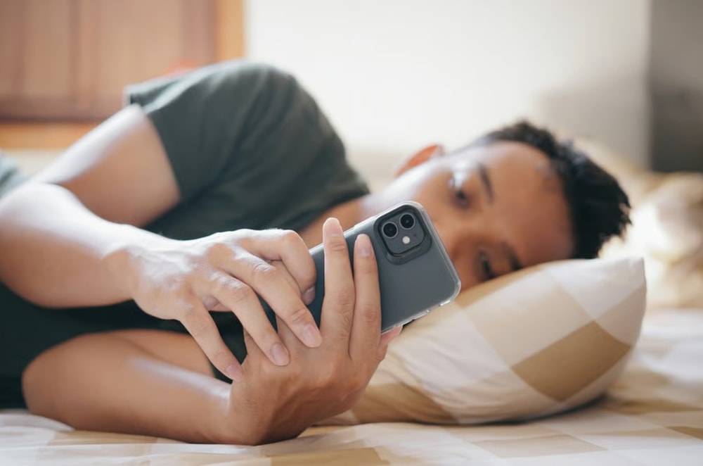 Thanh niên 30 tuổi tạo ứng dụng "Sống hay Chết" giúp người độc thân điểm danh mỗi ngày, thu về 36 tỷ