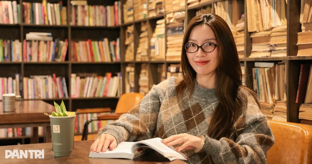 Hà Nội: Chủ quán chi 1,4 tỷ đồng mở tiệm cà phê, mua 3 tấn sách cũ