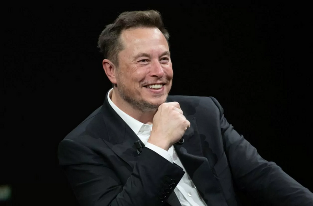 Tỷ phú Elon Musk: Càng cố tỏ ra hoàn hảo thì con người càng kém giá trị