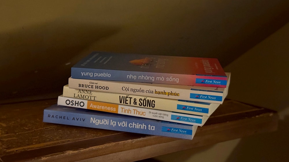 Giữa hàng nghìn cuốn sách, đâu là cú 'quẹt phải' của bạn?