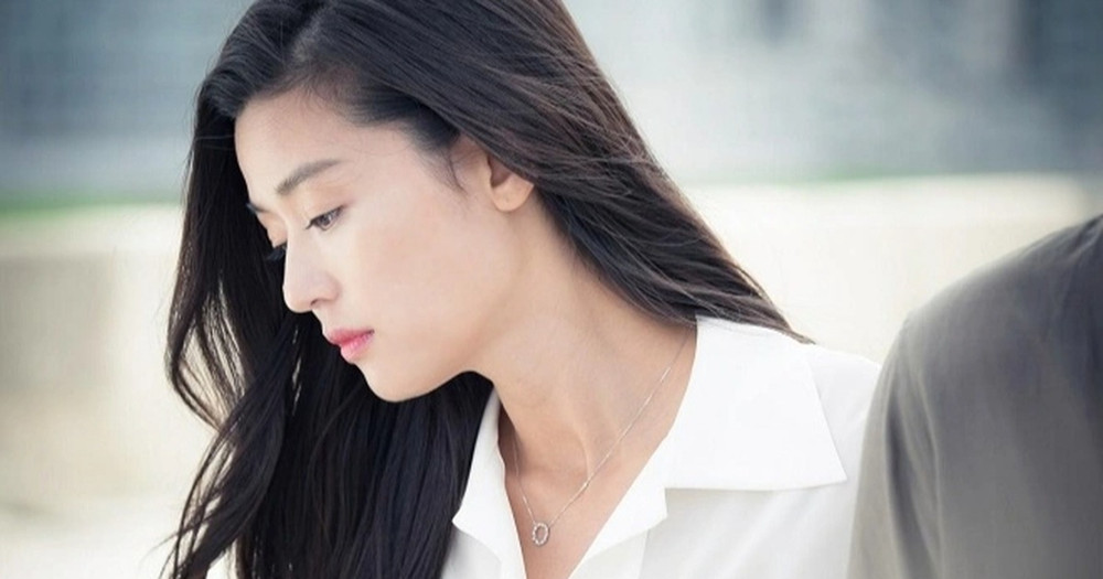 Nhìn chồng cũ cưng chiều vợ mới, tôi cay đắng nhận ra đã đánh mất… báu vật