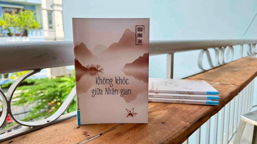Không khóc giữa nhân gian - Khổ đau chỉ là ảo tưởng do chính mình tạo