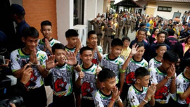 Đội bóng thiếu niên Thái Lan đã trở về nhà