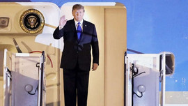 Tổng thống Mỹ Donald Trump tới Hà Nội