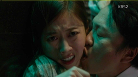 Màn ảnh Hàn Quốc từng phản ánh nỗi đau bị bạo lực tình dục ra sao?
