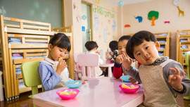 Đắc nhân tâm - Làm gì để trẻ vui vẻ ăn sáng?