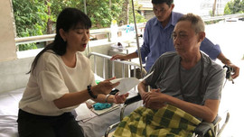 Mỹ Uyên và nghệ sĩ Việt tiếp tục hỗ trợ Lê Bình chữa bệnh ung thư
